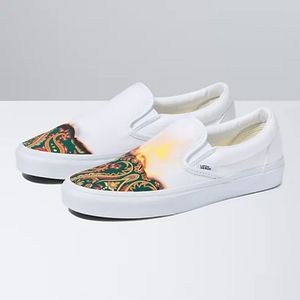 ✔️ 40 Brand new Vans big reveal Paisley white slip on sneakers